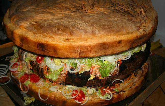 Worldâs Largest Burger World Record Beat at Alameda County Fair