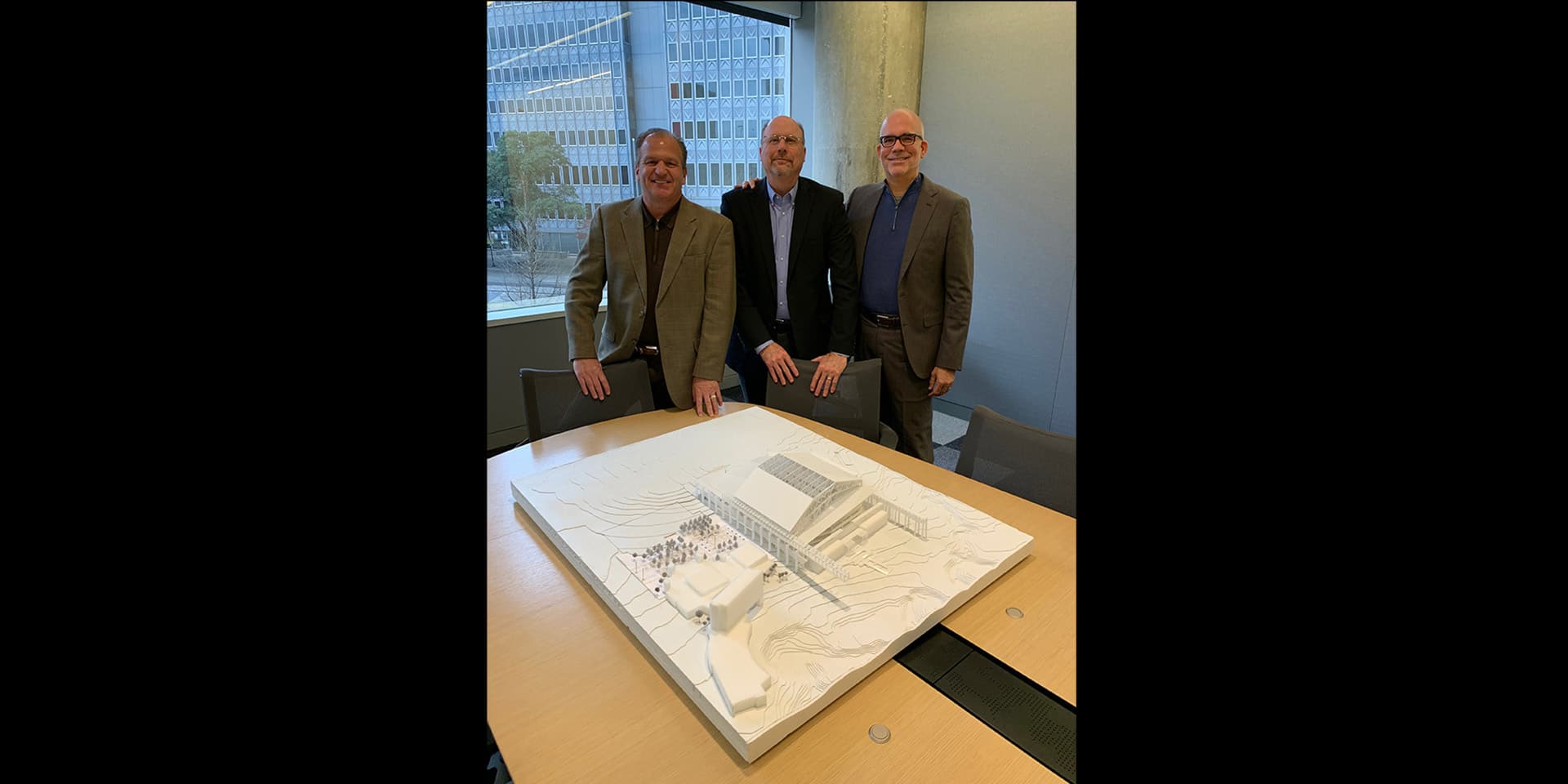 Dallas architectural titan HKS helps swing the NFL back to L.A.